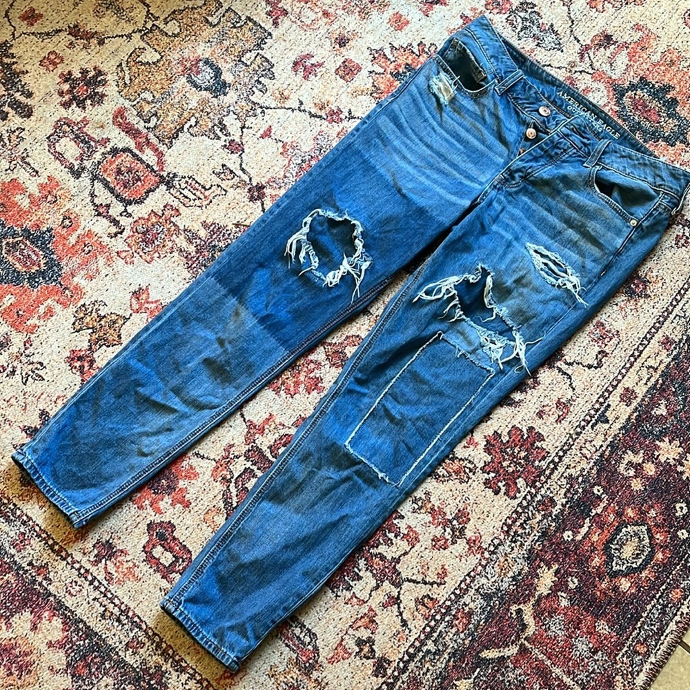 American Eagle Outfitters Tomgirl Blue Straight Leg Jeans Distressed Details